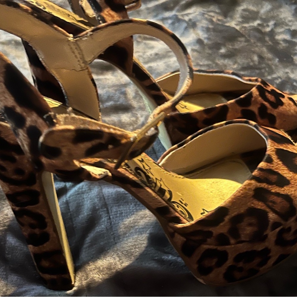 Heels - Picture 4 of 8